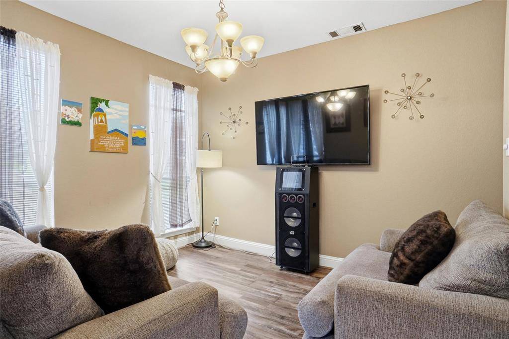 1812 Haley Circle, Carrollton, TX 75006