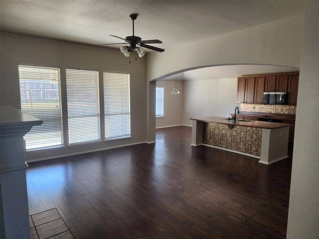 5414 Old Blush Drive, Midlothian, TX 76065