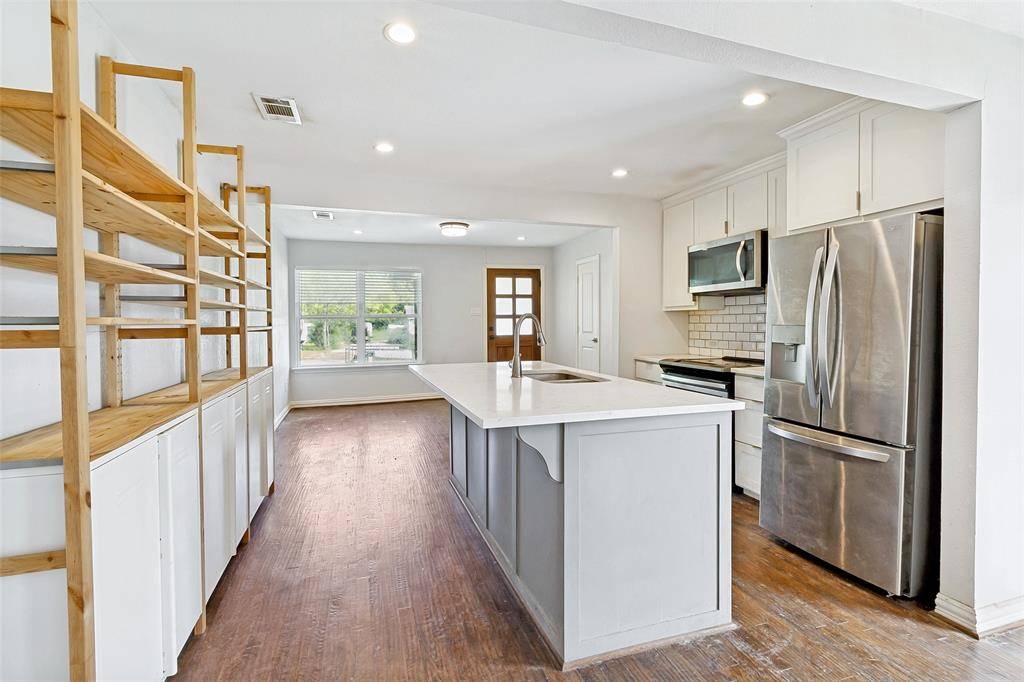 1646 Briarcliff Road, Dallas, TX 75235