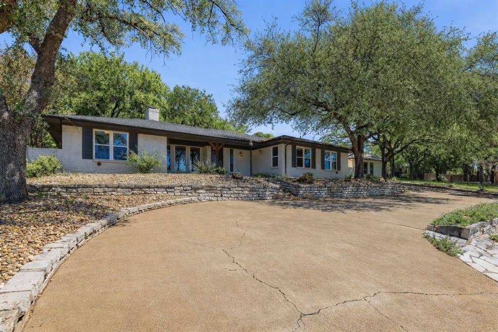 6406 Lansdowne Court, Granbury, TX 76049