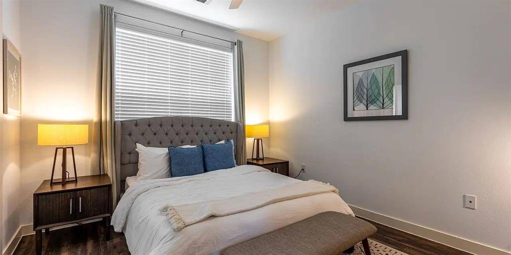 1000 Fort Worth Avenue #1021, Dallas, TX 75208