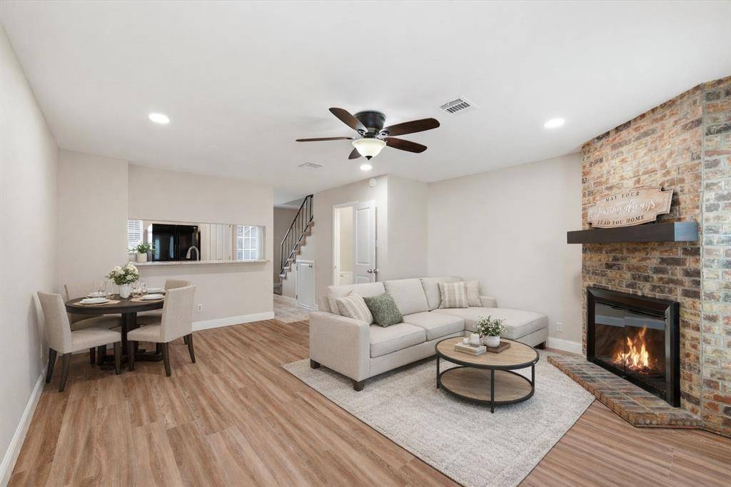 112 Churchill Lane, Euless, TX 76039