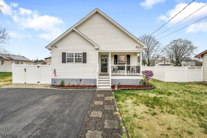 111 N Laurel St, Buena Boro, NJ 08326