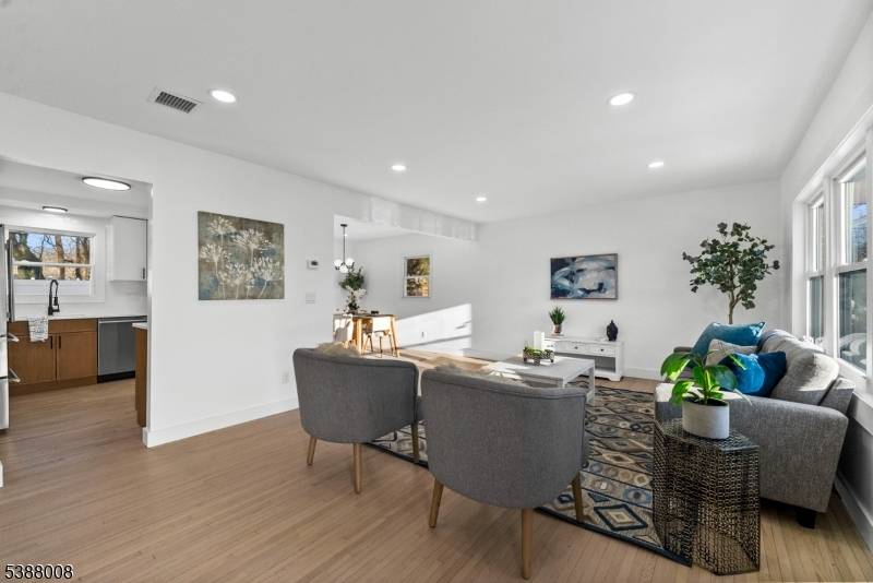 177 Rockwood Pl, Englewood City, NJ 07631