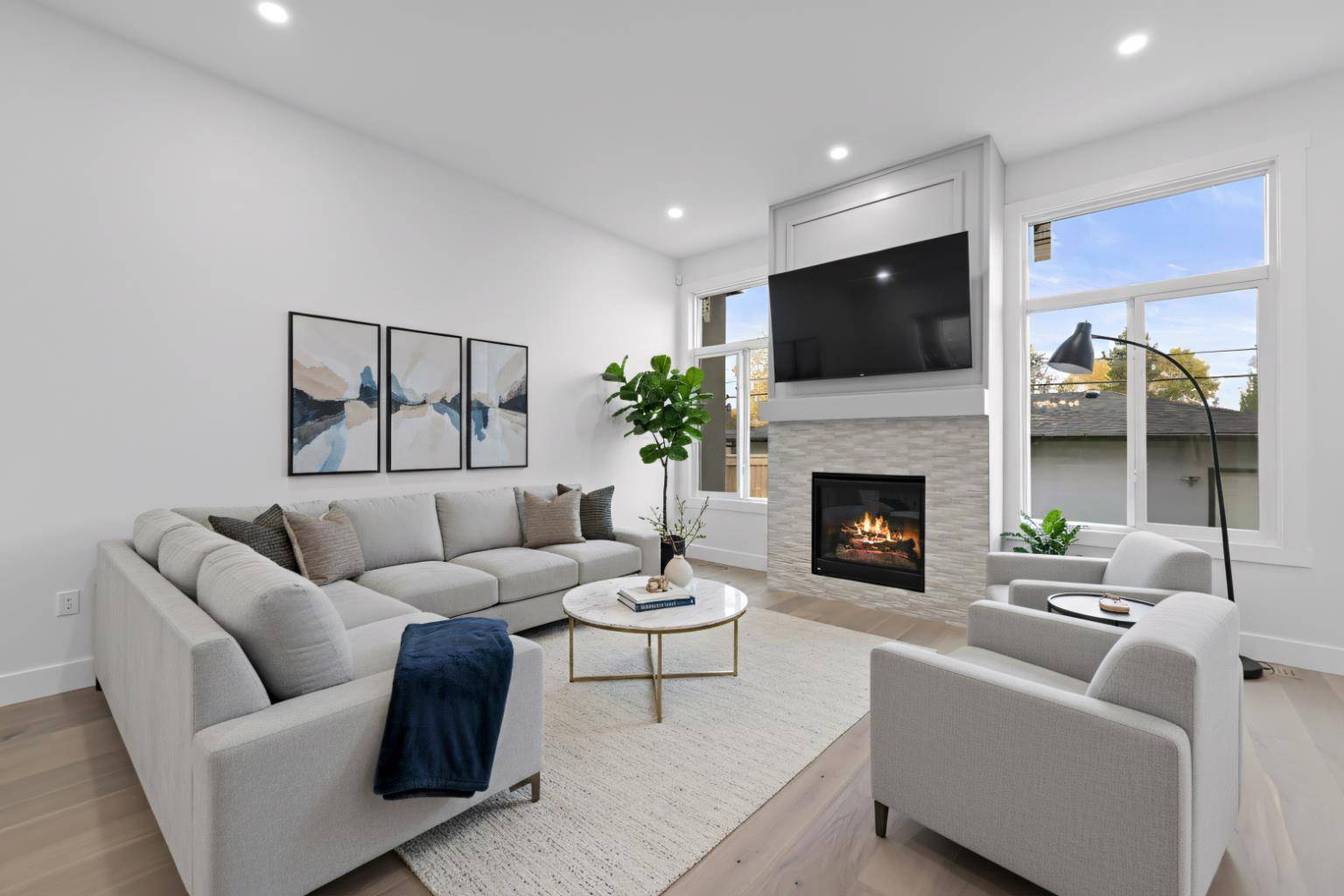 8112 Bowness RD NW, Calgary, AB T3B 0H6