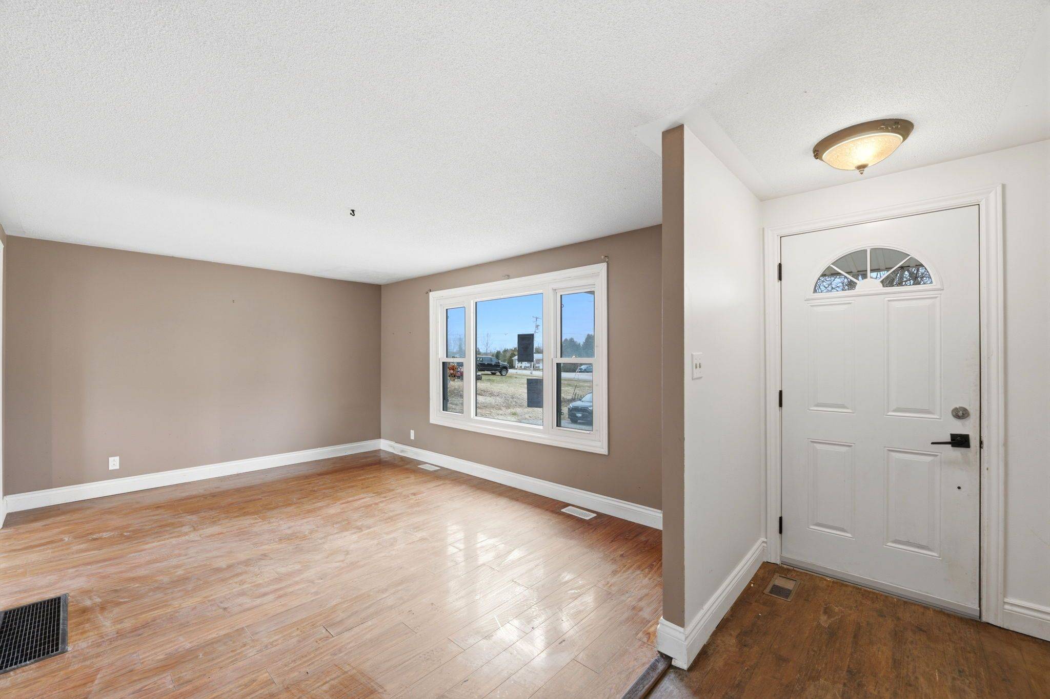 692 Emily Park RD, Kawartha Lakes, ON K0L 2W0