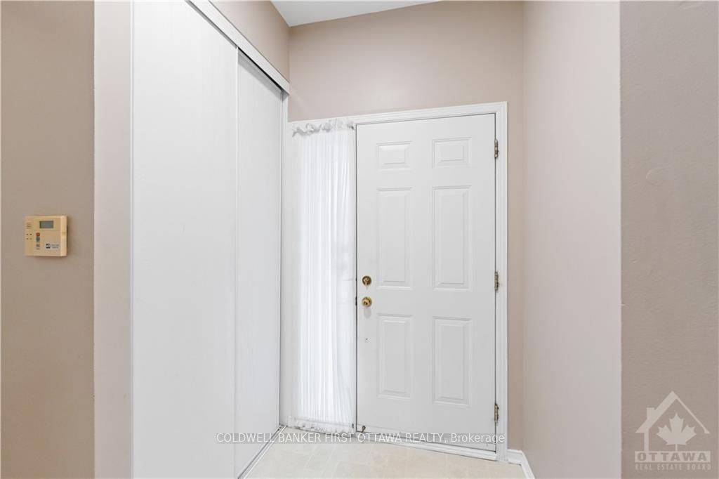 157 ANNAPOLIS CIR, Hunt Club - Windsor Park Village And Area, ON K1V 1Z2