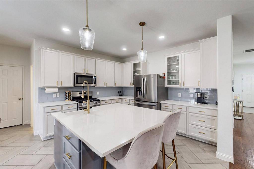 4260 Doe Creek Trail, Fort Worth, TX 76244