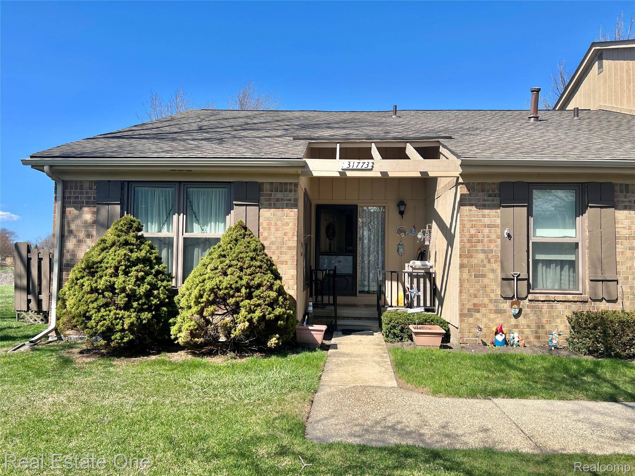 31773 Ivy Lane LN #113, Warren, MI 48093
