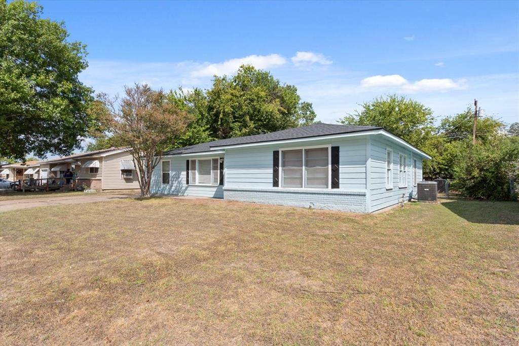 2424 S 26th Street, Waco, TX 76706