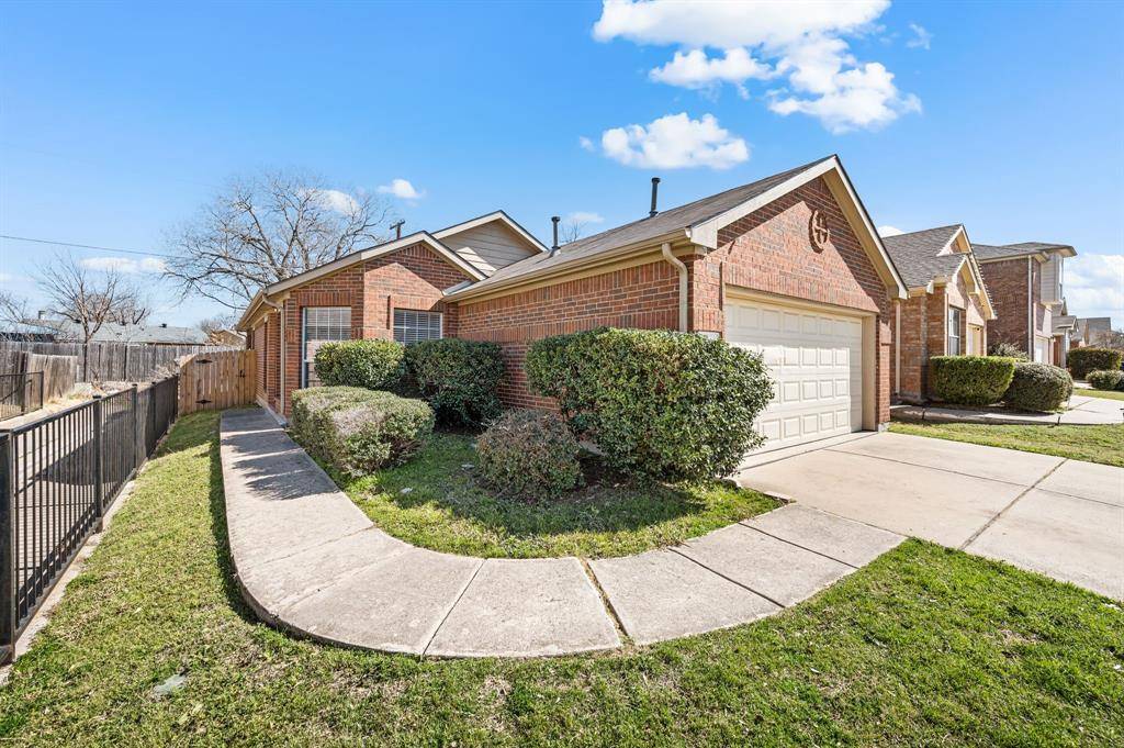 5948 Melanie Drive, Fort Worth, TX 76131