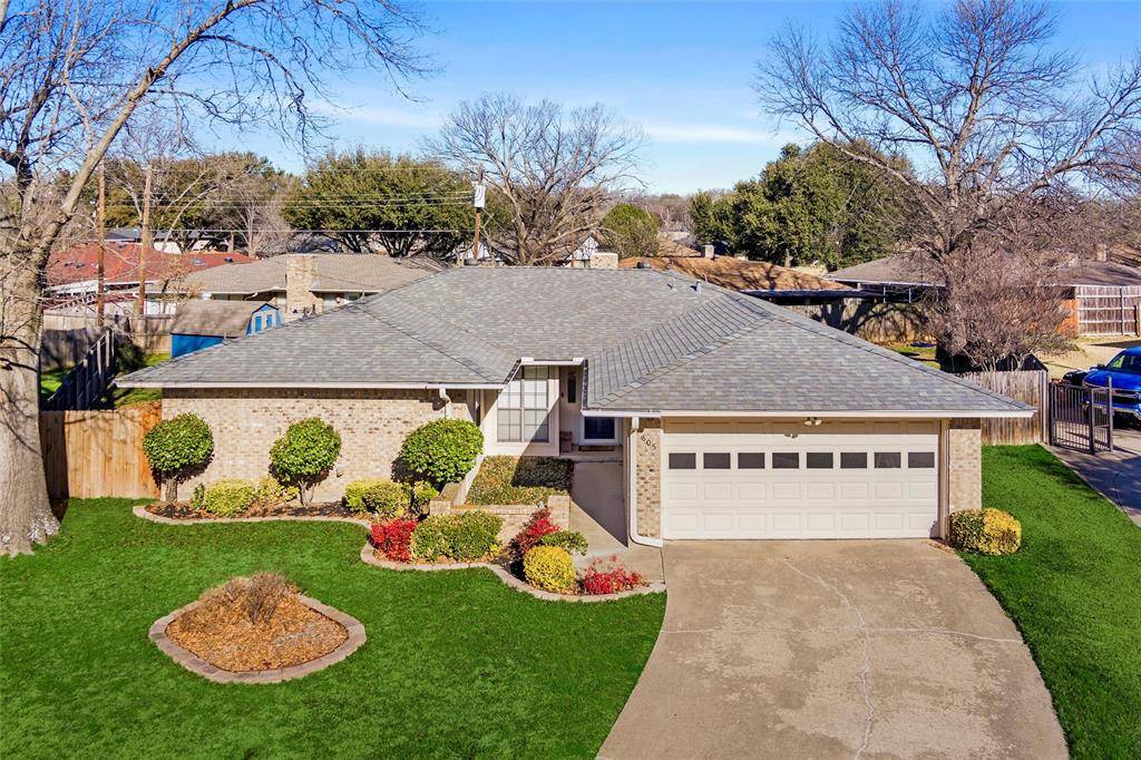 805 Cove Hollow, Irving, TX 75060