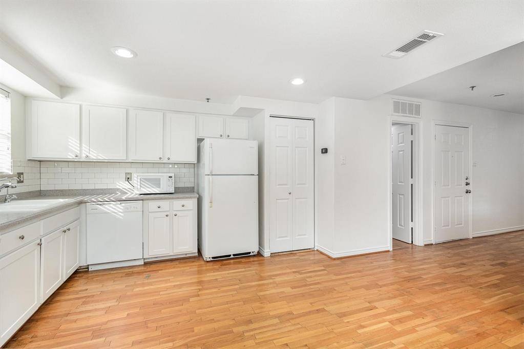 3100 Cole Avenue #205, Dallas, TX 75204