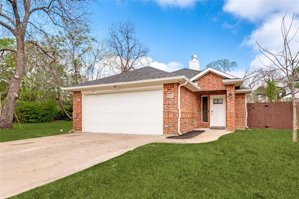 1011 Houston Street, Arlington, TX 76012