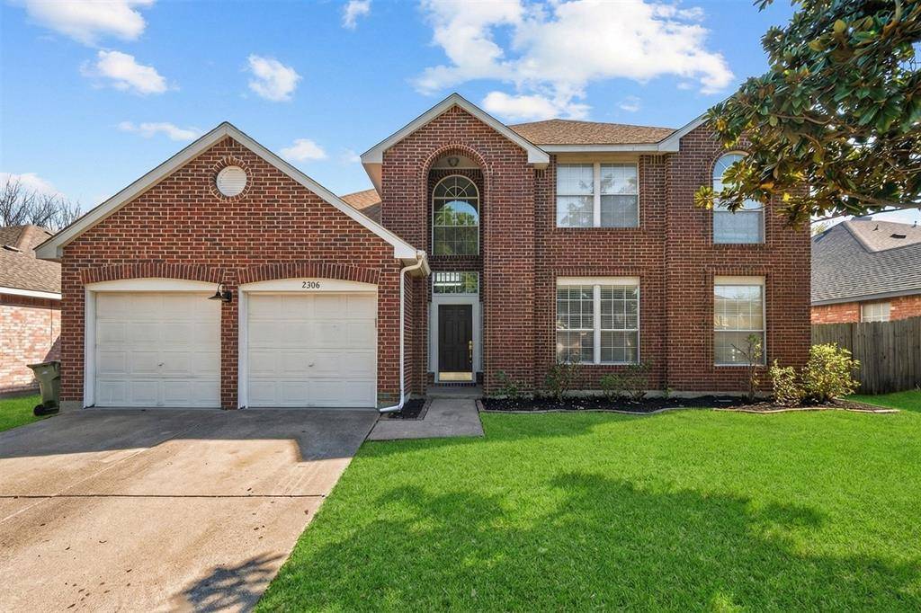 2306 Edinburgh Street, Arlington, TX 76018