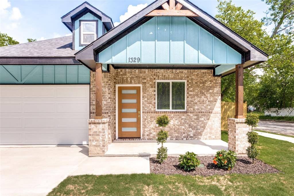 1329 Arizona Avenue, Fort Worth, TX 76104