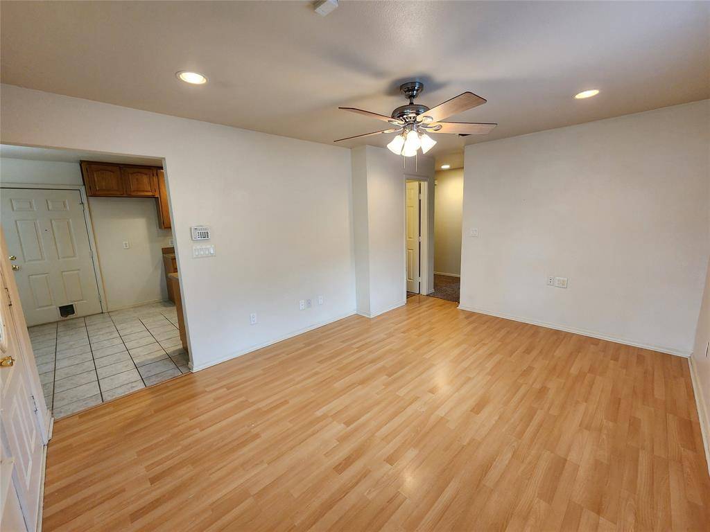 3025 Pueblo Trail, Lake Worth, TX 76135