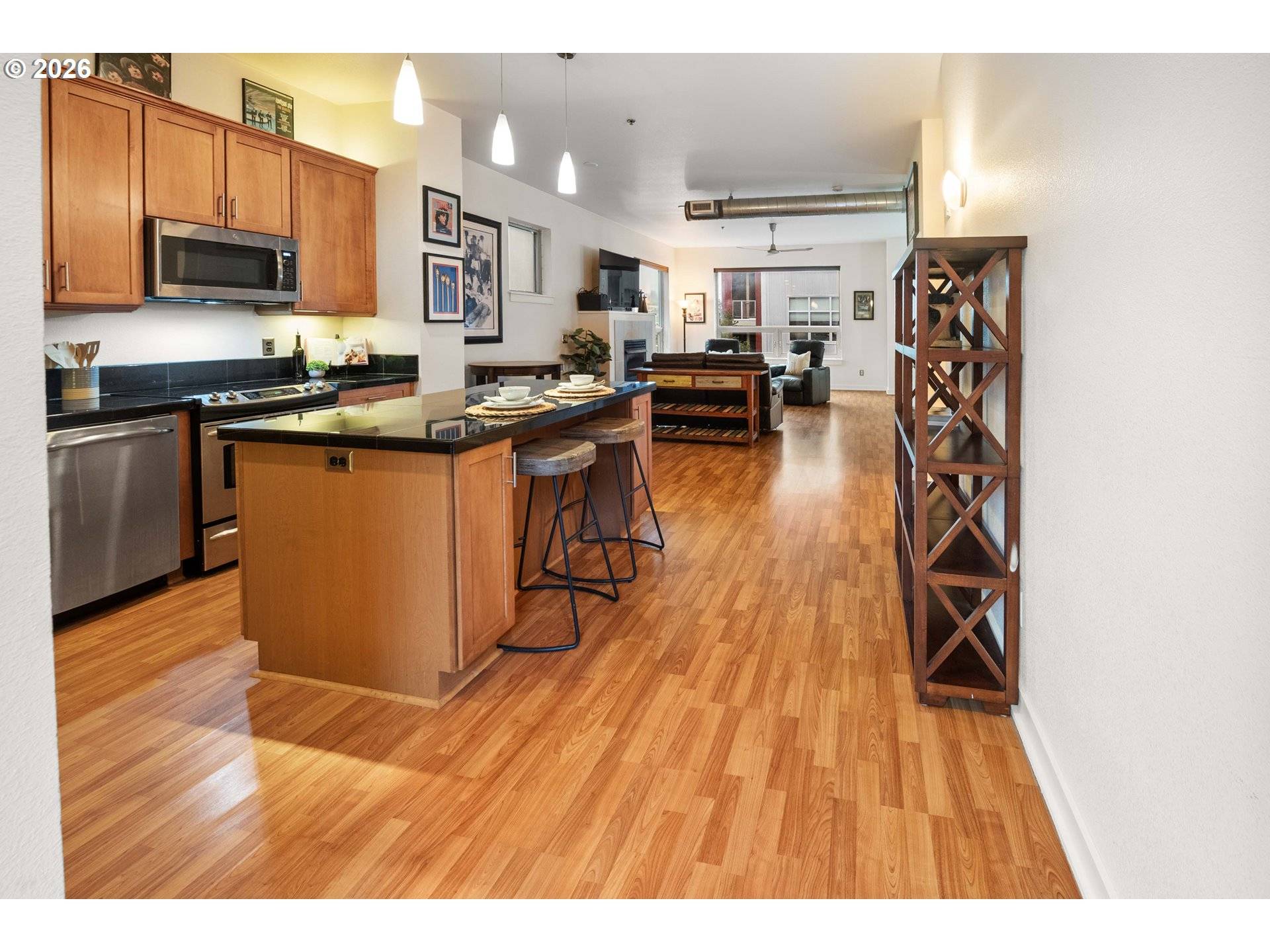 3990 ABBEY LN #201B, Astoria, OR 97103