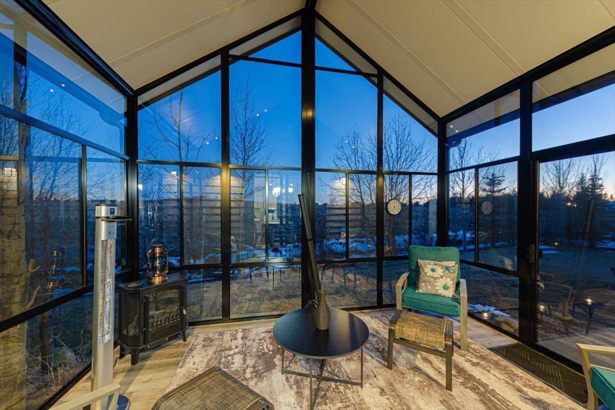 115 Montclair PL, Rural Rocky View County, AB T4C 0A7