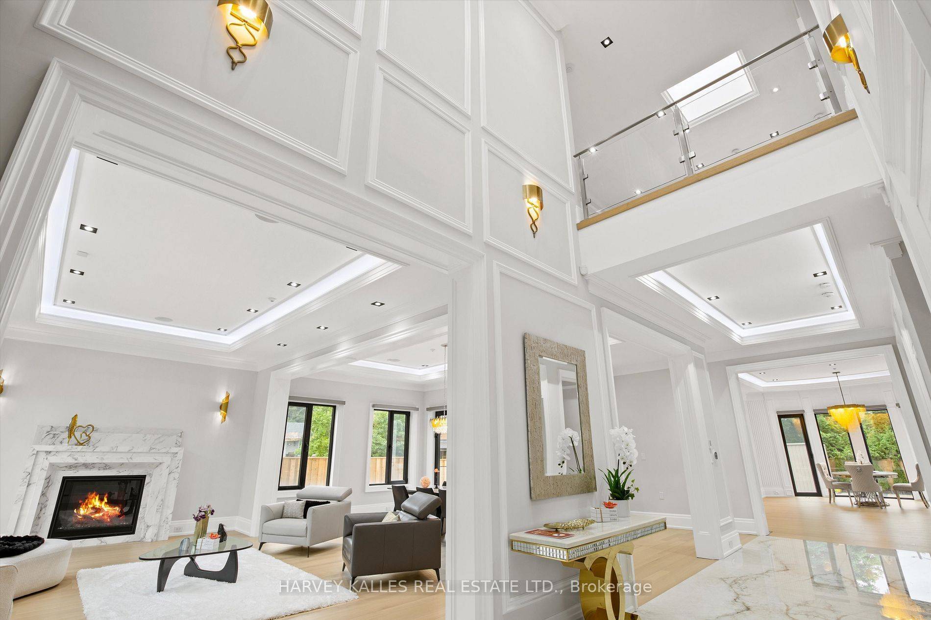 1 Silvergrove RD, Toronto C12, ON M2L 2N5