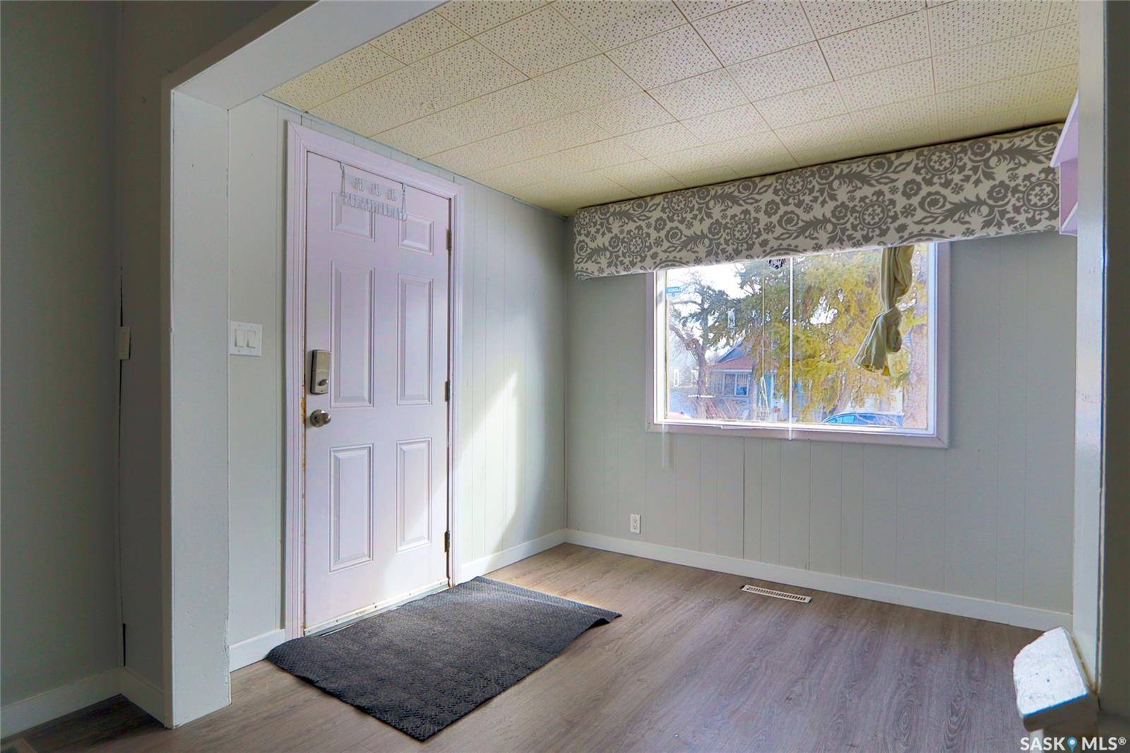 1112 Montague STREET, Regina, SK S4T 7V9