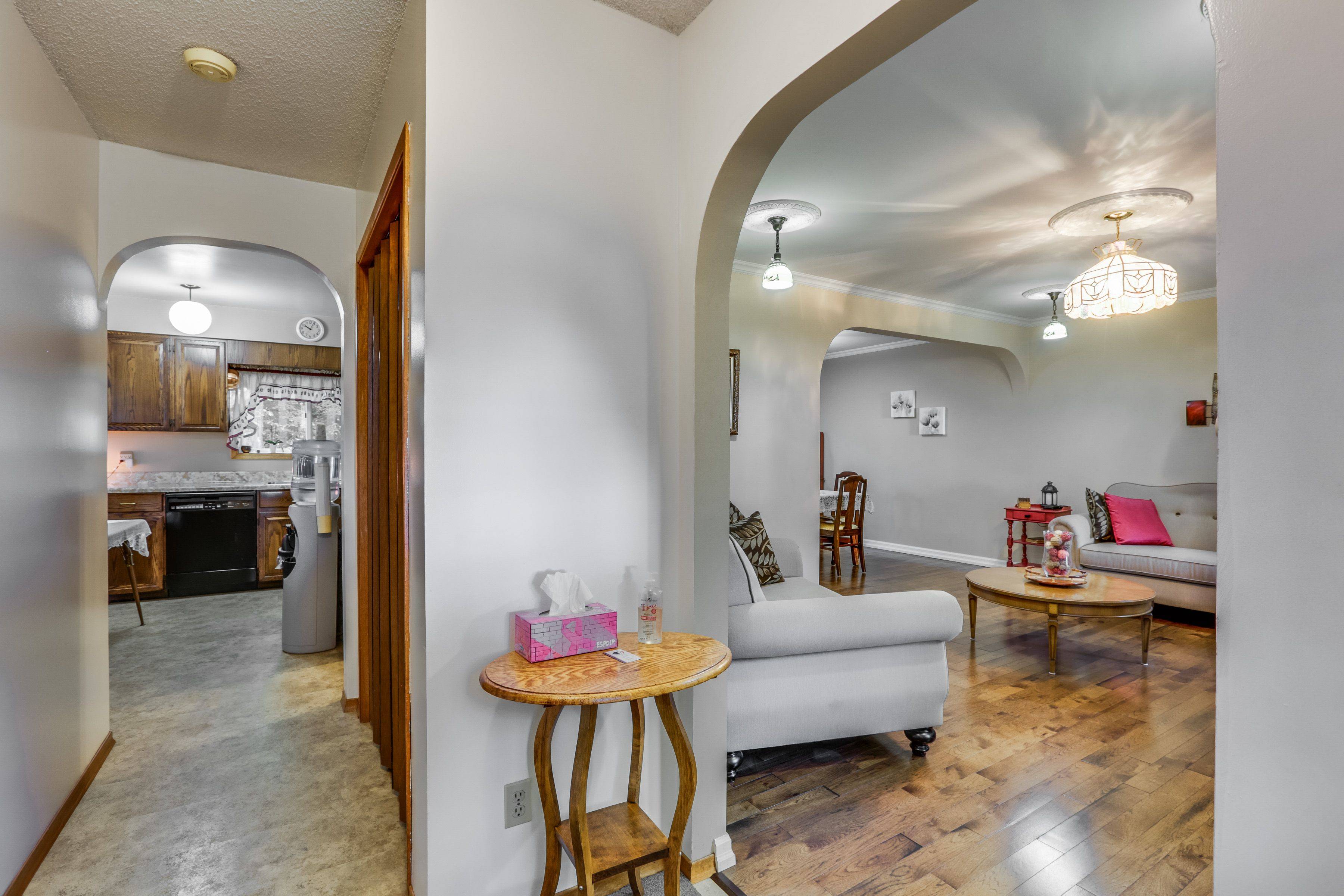 4690 Forest RD, Brooke-alvinston, ON N0M 2S0