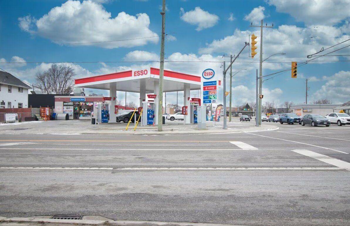 410 Queen ST, Chatham-kent, ON N7M 2H9