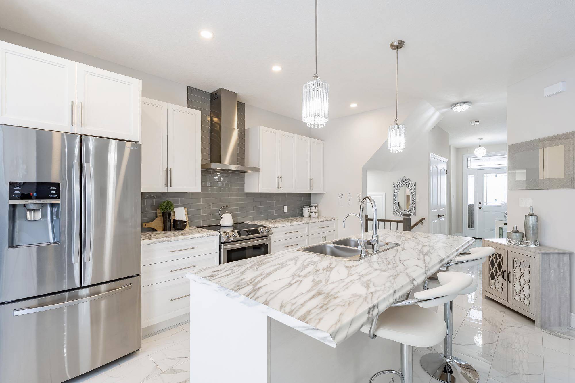 13 Tindall CRES, East Luther Grand Valley, ON L9W 7R9