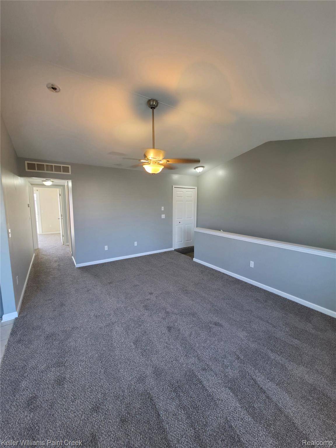 17438 Utica Oaks LN #16, Roseville, MI 48066