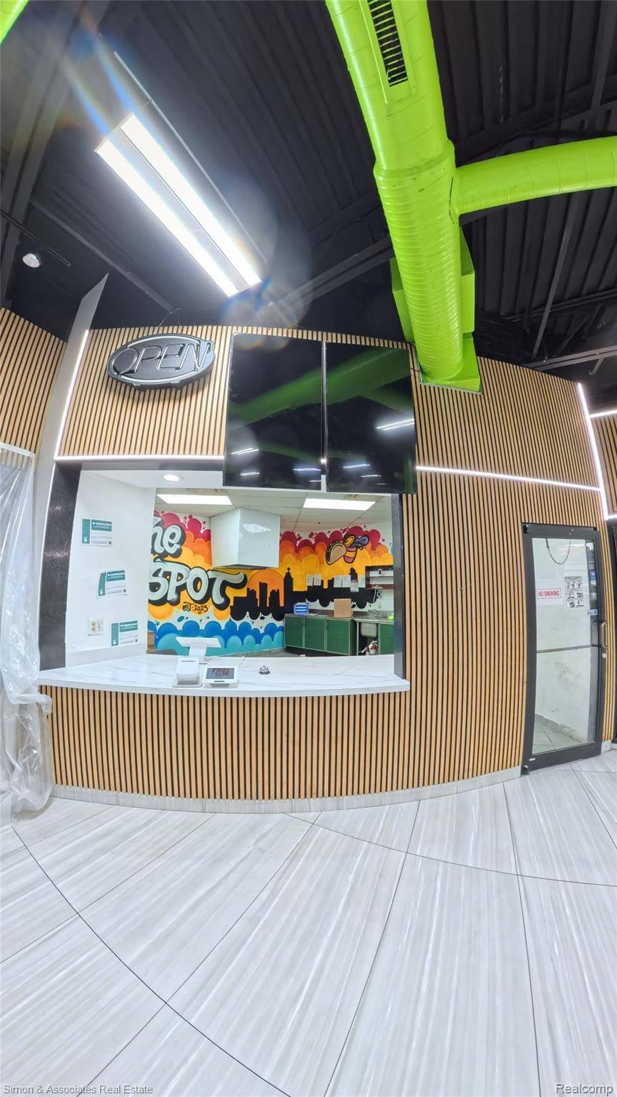 8009 E Jefferson AVE, Detroit, MI 48214