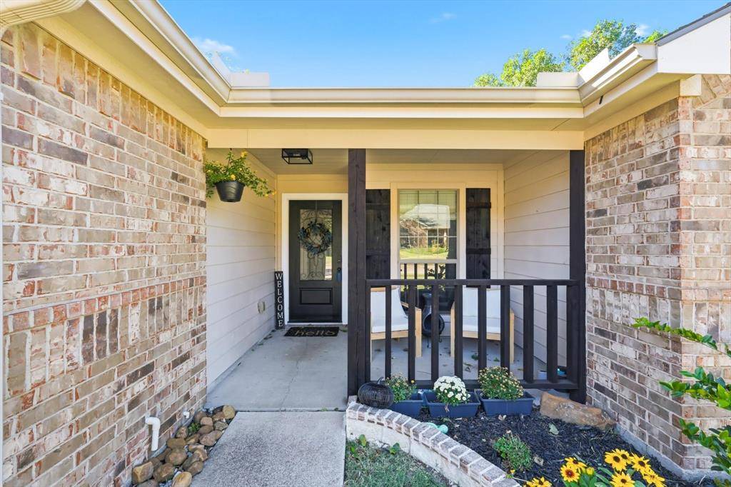 917 New York Avenue, Midlothian, TX 76065