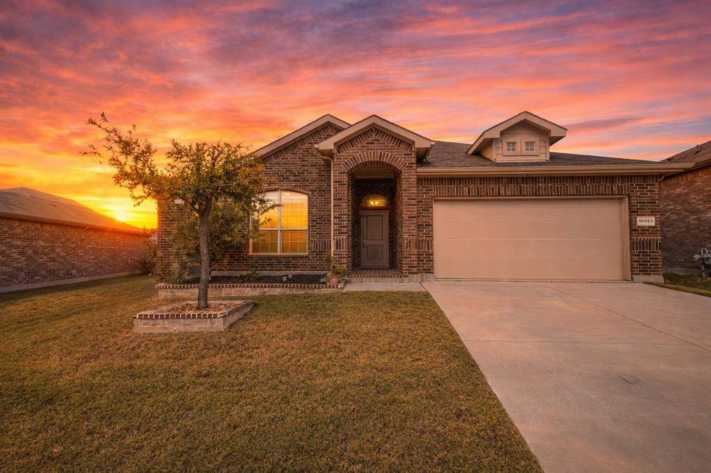 16021 Tottenhall Pass, Fort Worth, TX 76247