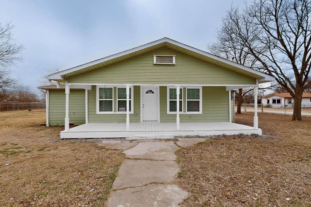 400 S Oak Street, Ranger, TX 76470