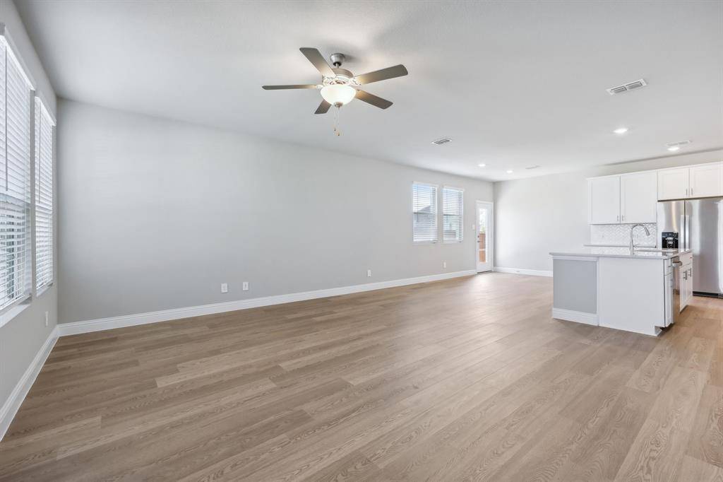 2761 Kobuk Drive, Corinth, TX 76210