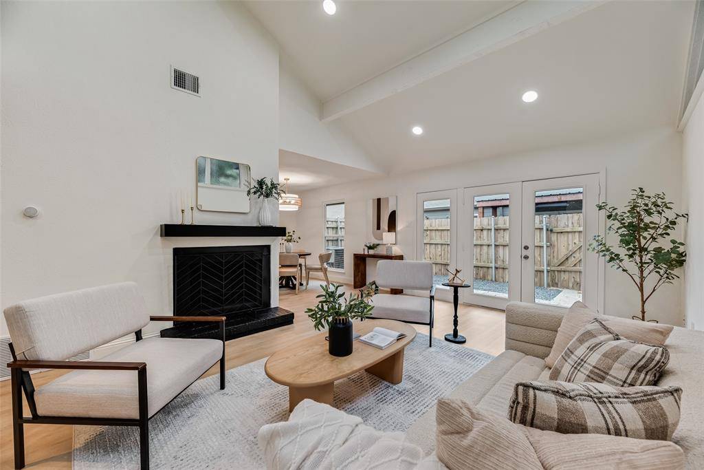 7412 E Northwest Highway #102, Dallas, TX 75231