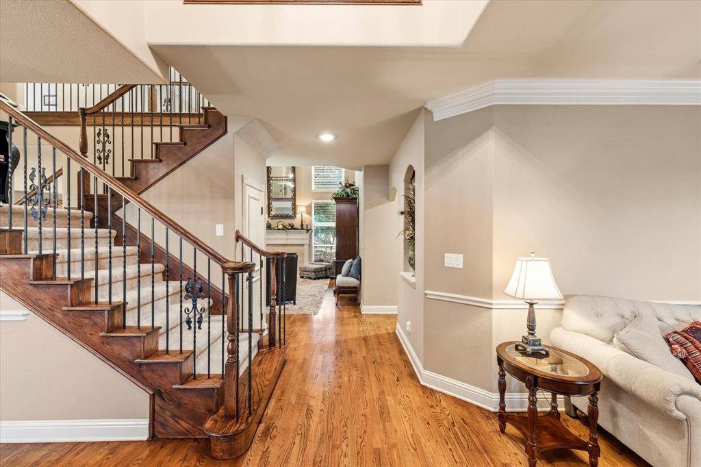 2200 Roadrunner Drive, Flower Mound, TX 75022