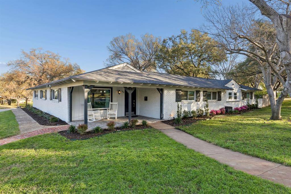 1828 Ems Road E, Fort Worth, TX 76116