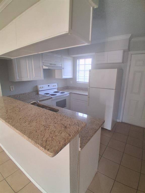 9459 Olde Towne Row, Dallas, TX 75227