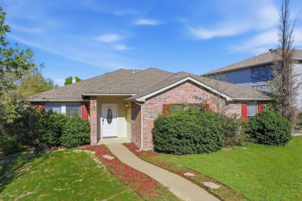 725 Lovern Street, Cedar Hill, TX 75104