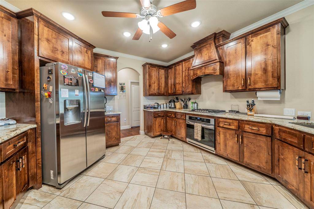 2852 Sonterra Drive, Cedar Hill, TX 75104