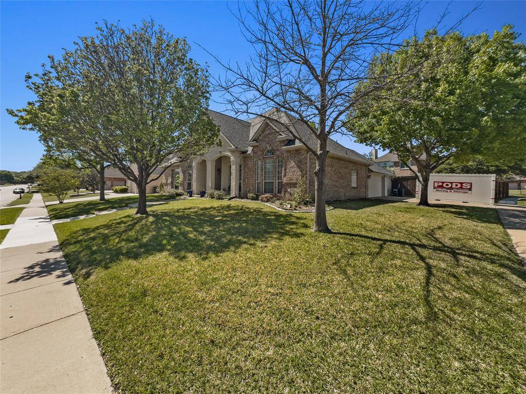 1305 Mallard Circle, Mansfield, TX 76063