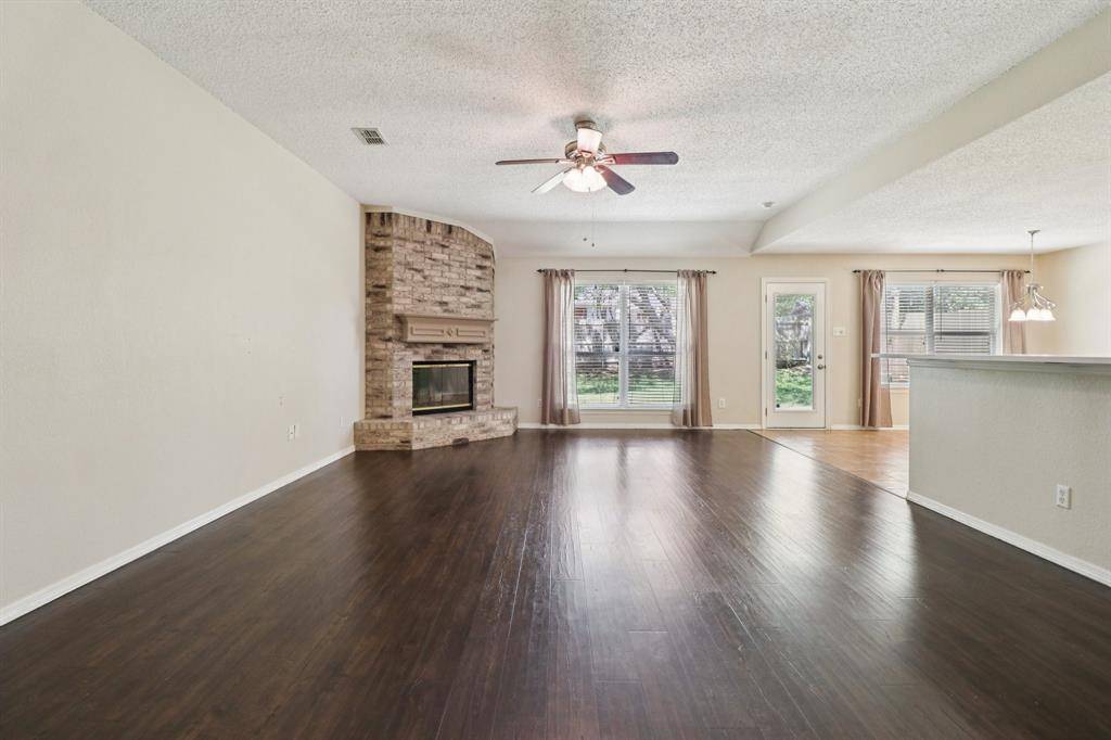 5007 Ivycrest Trail, Arlington, TX 76017