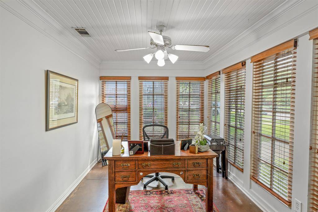 6011 Mccommas Boulevard, Dallas, TX 75206