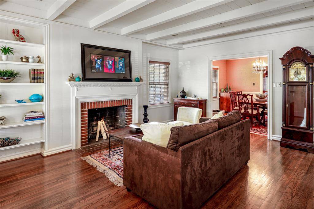 6011 Mccommas Boulevard, Dallas, TX 75206