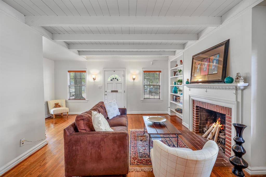 6011 Mccommas Boulevard, Dallas, TX 75206