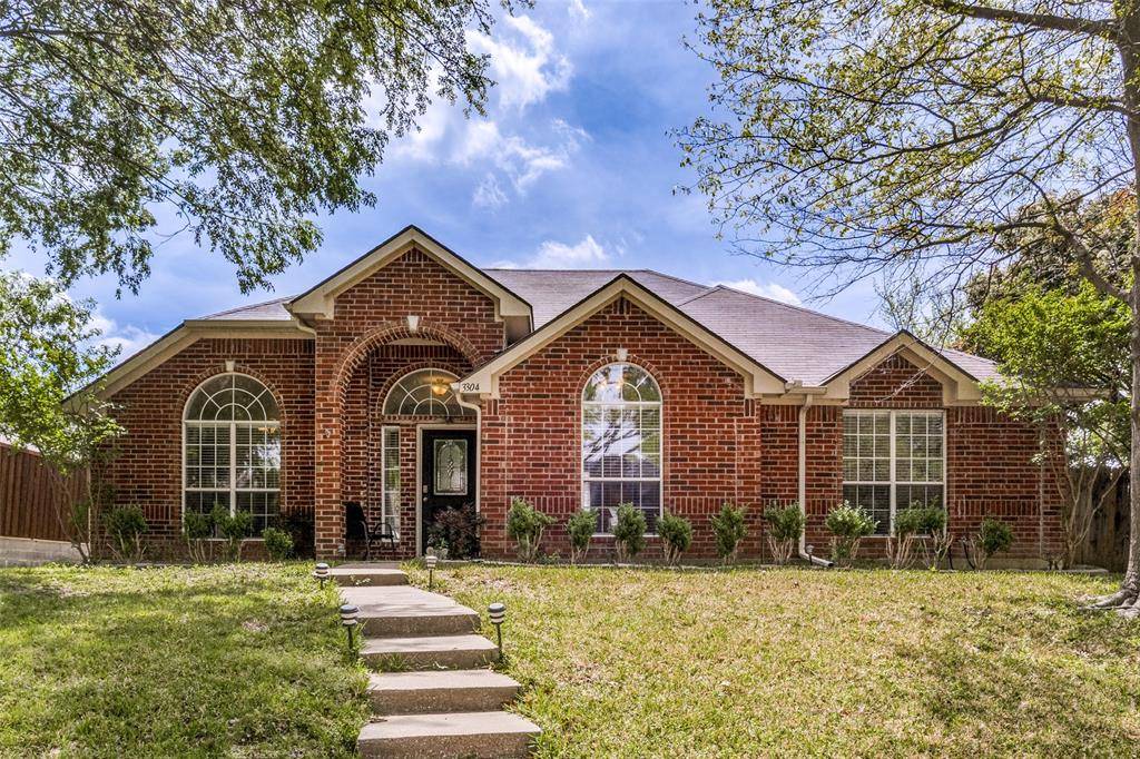 3304 Cedar Brook Court, Sachse, TX 75048