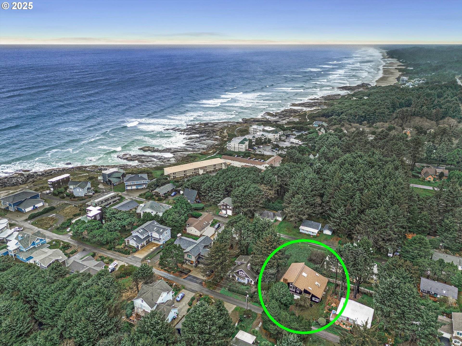 327 LEMWICK LN, Yachats, OR 97498