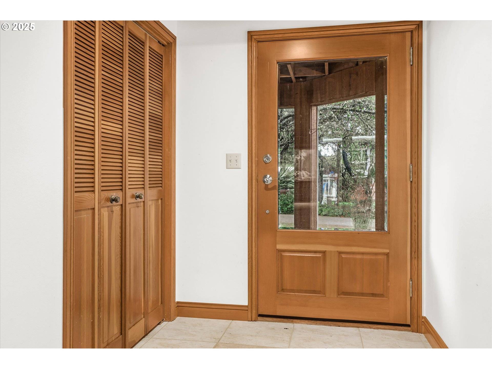 327 LEMWICK LN, Yachats, OR 97498