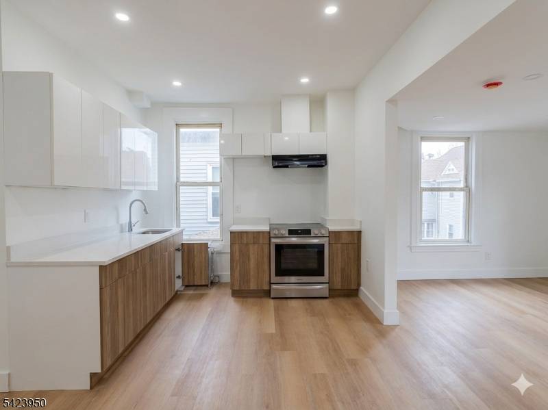 460 William St #2, East Orange City, NJ 07017