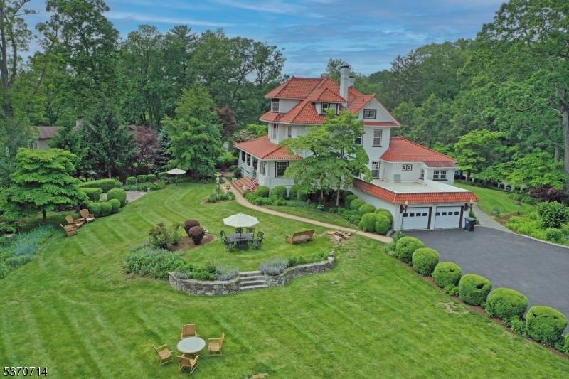 44 Manor Dr, Bernards Twp., NJ 07920